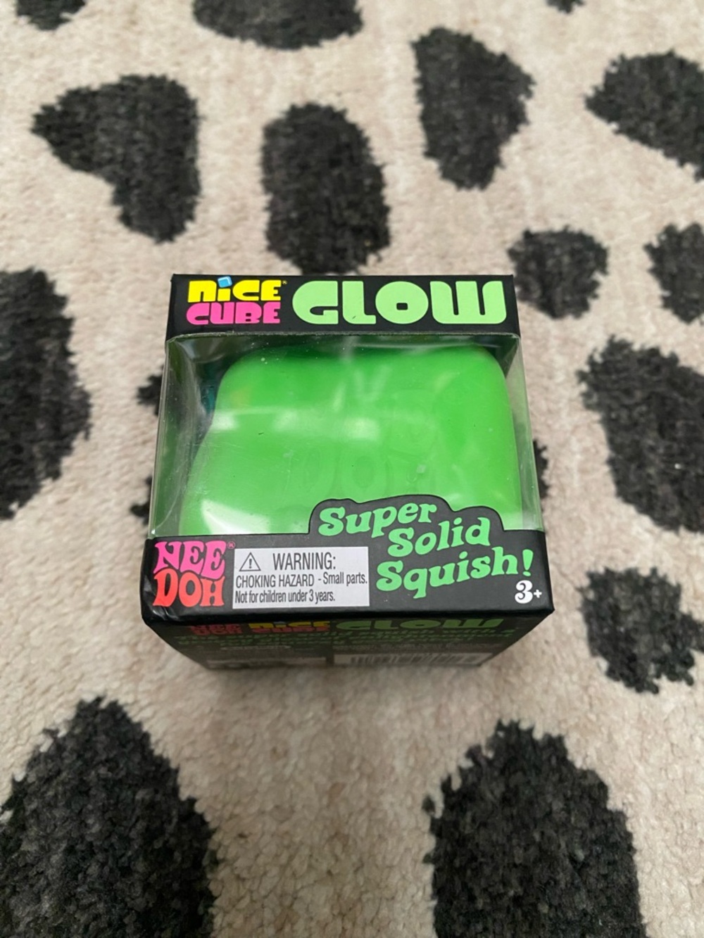 Needoh Nice Cube Glow Super Solid Squish Green